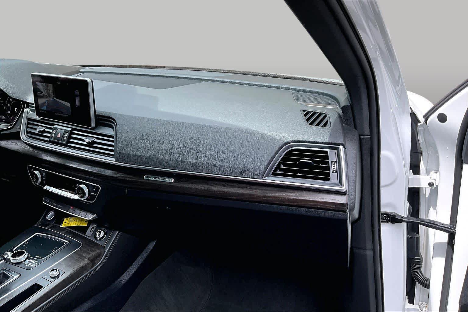 Used 2018 Audi Q5 Prestige w/ Prestige Package AWD/4WD image 23