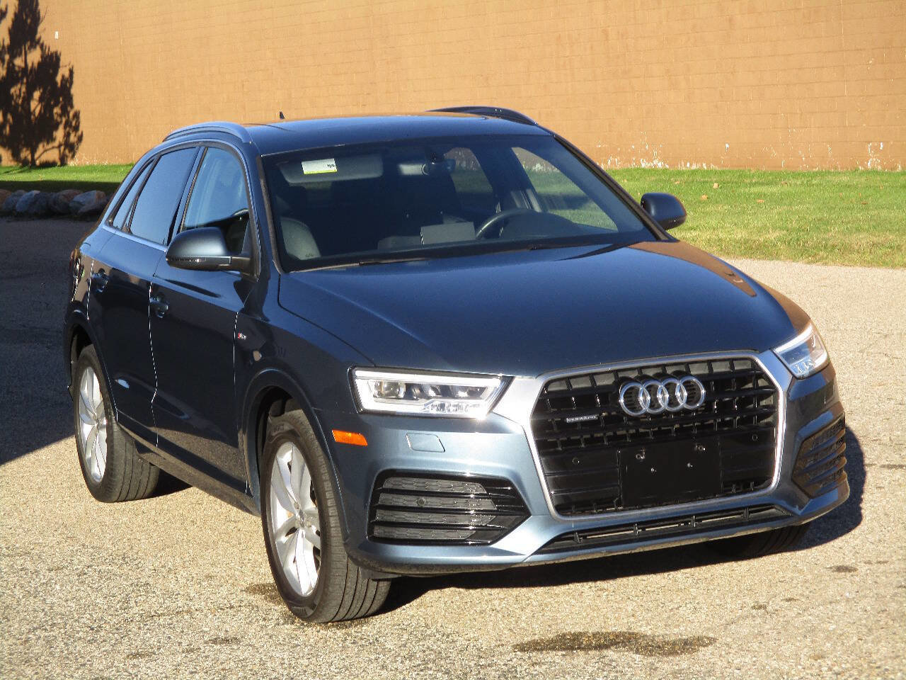 Used 2018 Audi Q3 2.0T Premium Plus w/ Premium Plus Package image 9
