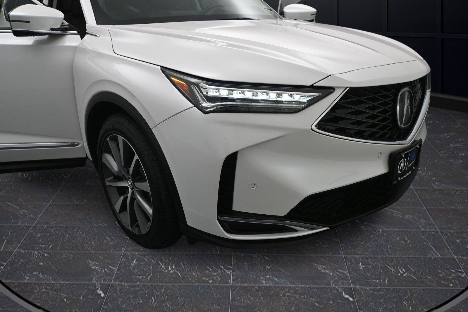 Certified 2025 Acura MDX w/ Technology Package AWD/4WD image 18