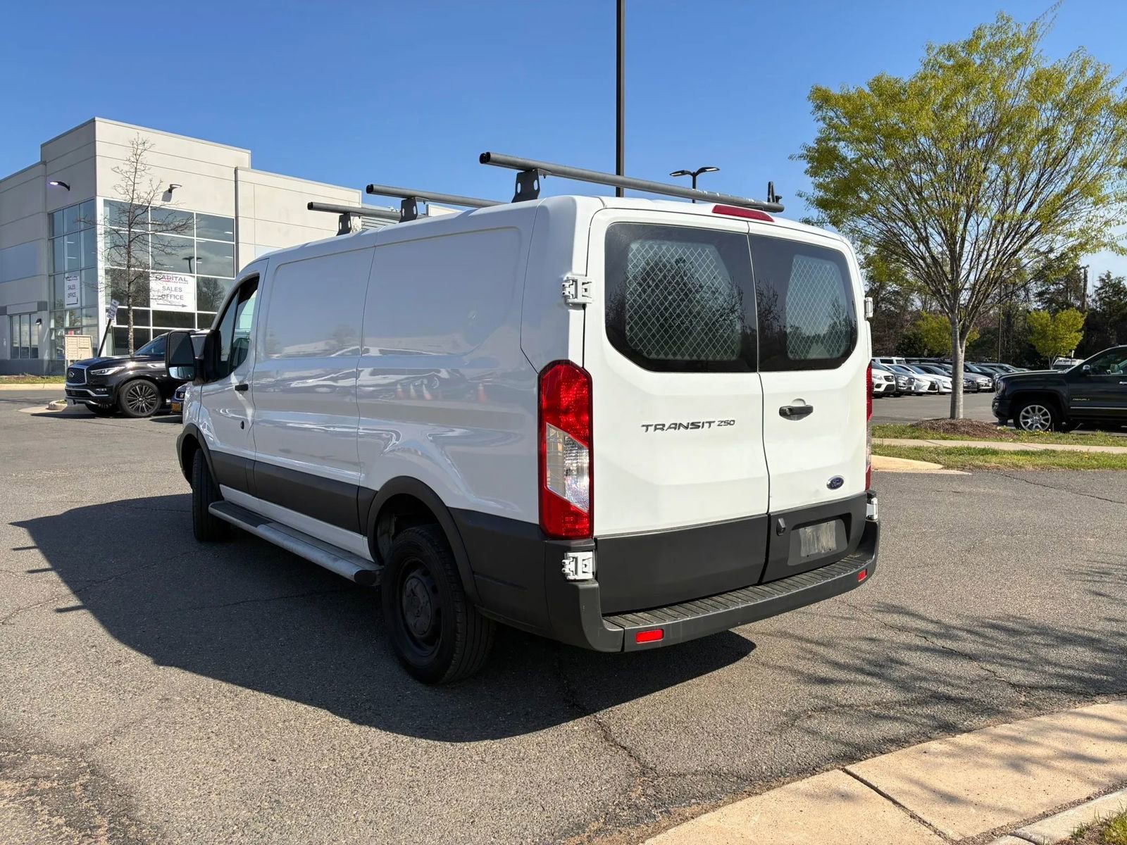Used 2018 Ford Transit 250 130 Low Roof w/ Exterior Upgrade Package image 4