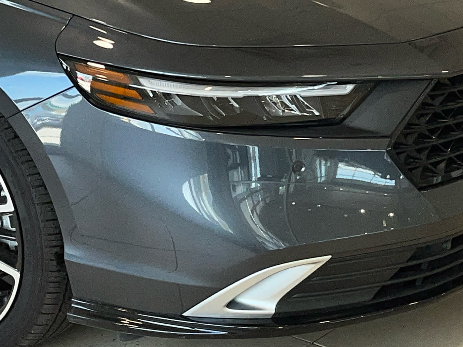 Certified 2025 Honda Accord Touring image 2