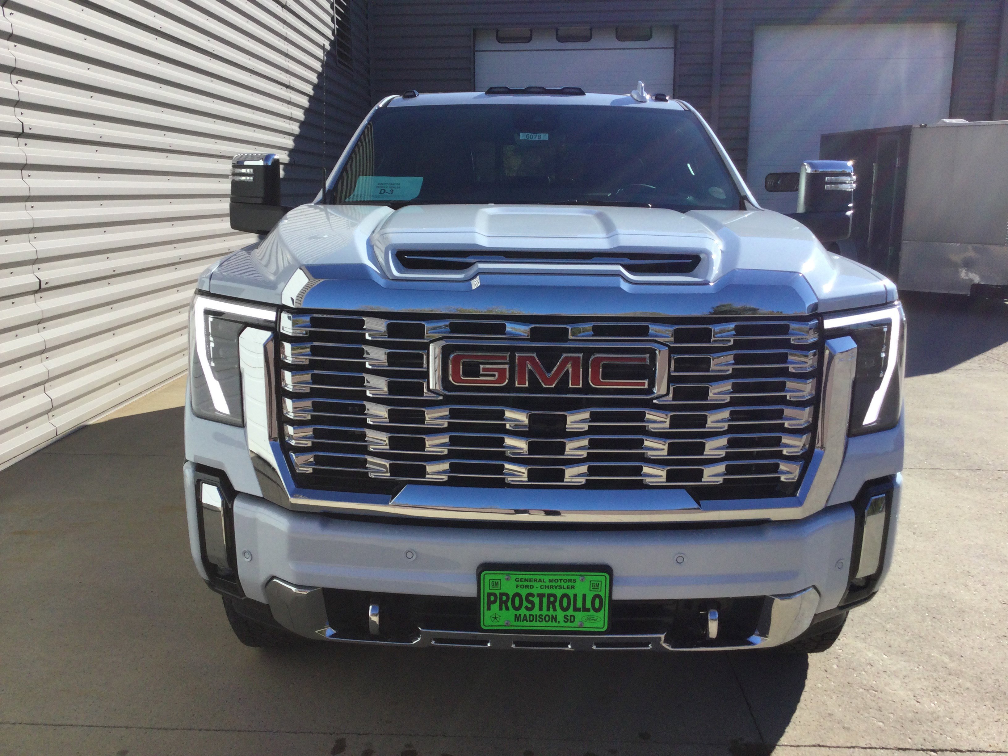 New 2026 GMC Sierra 3500 Denali w/ Denali Reserve Package image 3