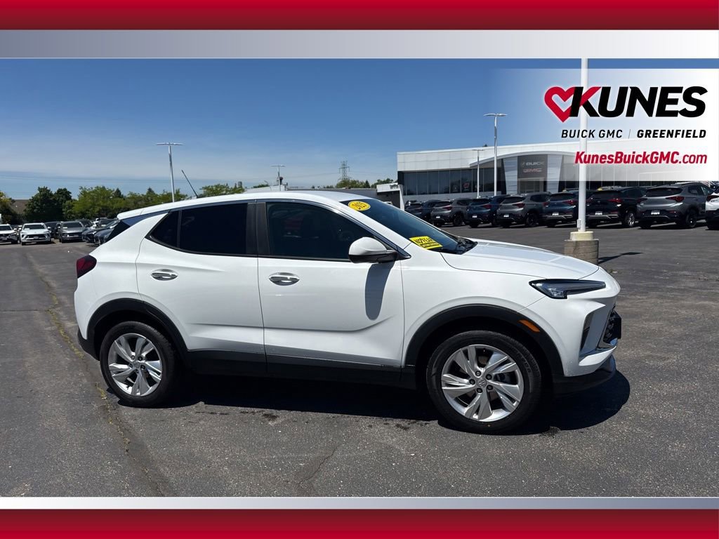 Used 2025 Buick Encore GX Preferred FWD image 5