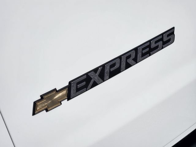 Used 2025 Chevrolet Express 2500 w/ Driver Convenience Package RWD image 12