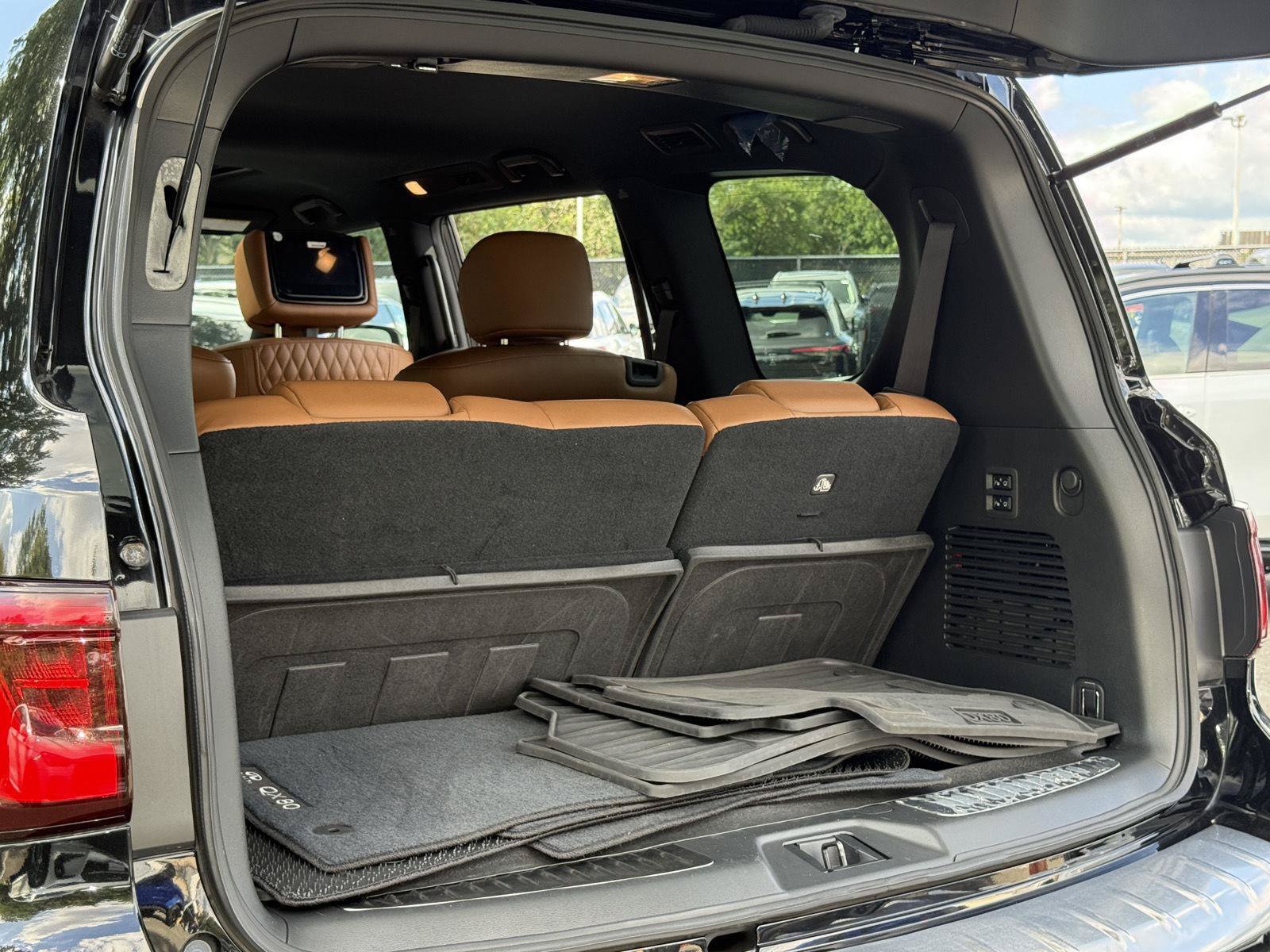 Used 2022 INFINITI QX80 Sensory w/ All-Season Package AWD/4WD image 35