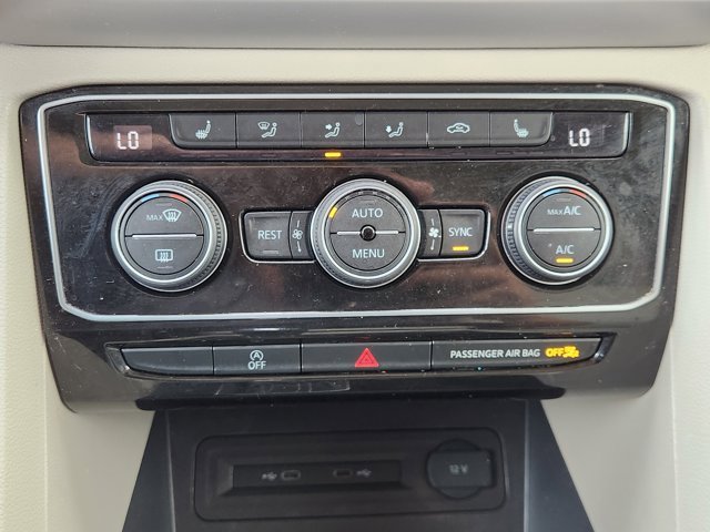 Used 2022 Volkswagen Atlas SE FWD image 22