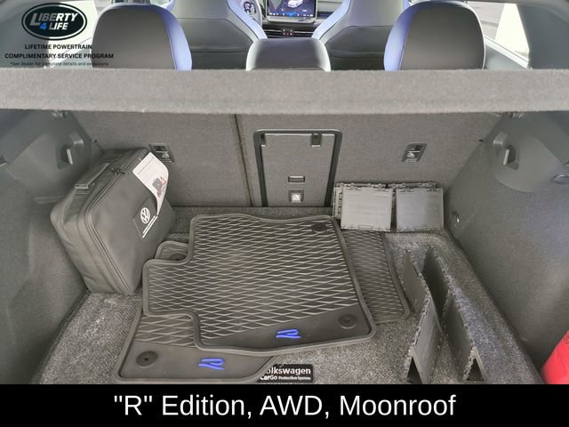 Used 2025 Volkswagen Golf R Black Edition AWD/4WD image 16