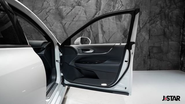 Used 2024 Toyota Mirai XLE w/ Advanced Technology Package image 7