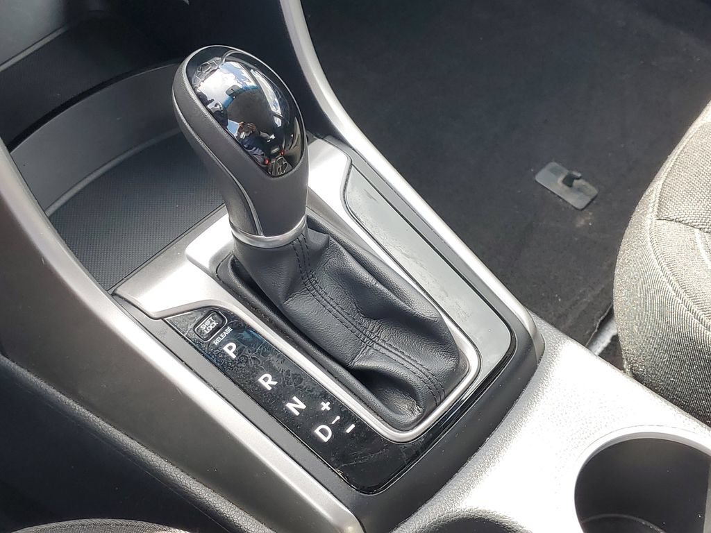 Used 2017 Hyundai Elantra GT FWD image 30