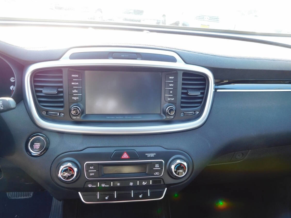 Used 2019 Kia Sorento EX w/ EX Premium Package image 13