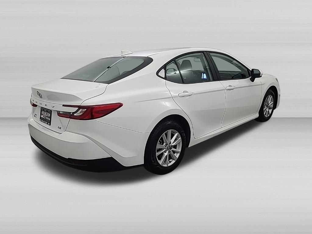 Used 2025 Toyota Camry LE AWD/4WD image 4