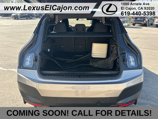 Used 2023 BMW iX xDrive50 w/ Premium Package AWD/4WD image 19