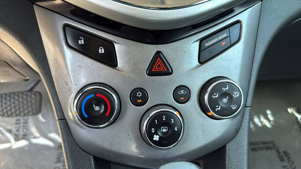 Used 2017 Chevrolet Sonic Premier image 26