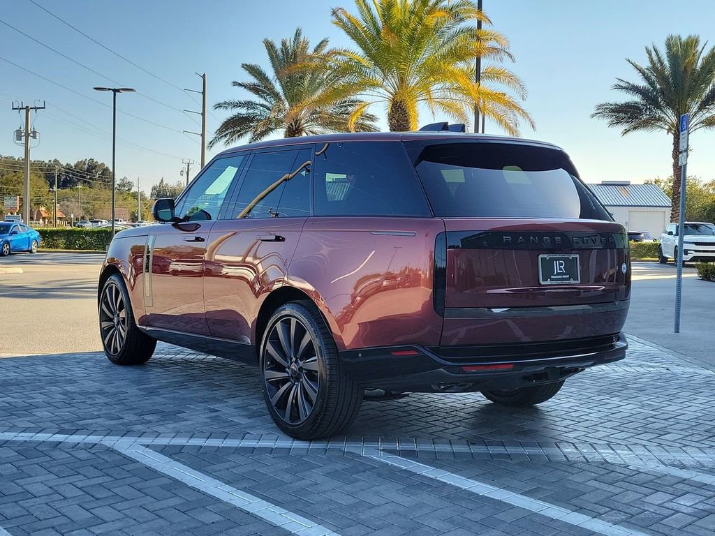 New 2026 Land Rover Range Rover SV image 3
