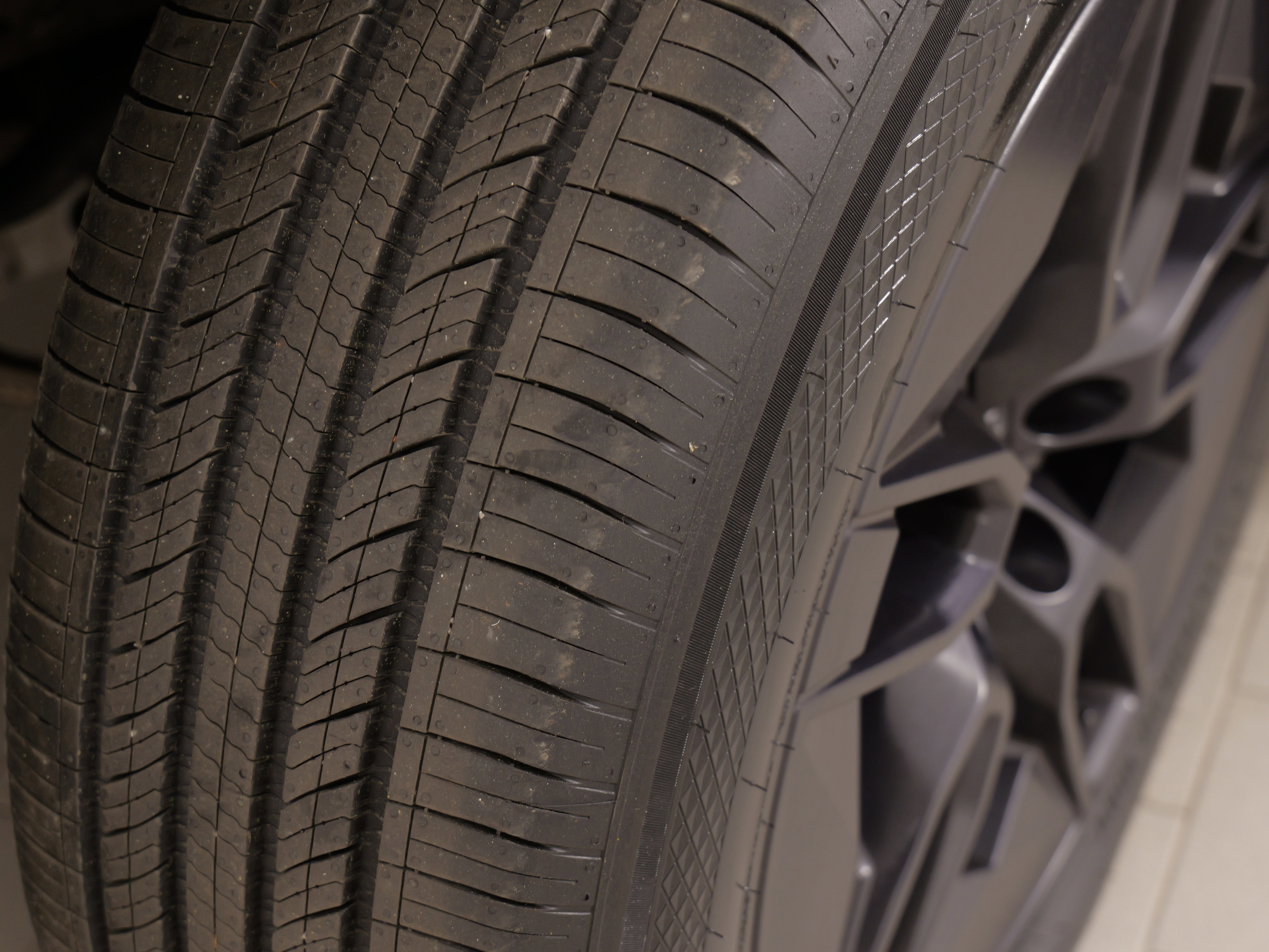 Used 2024 BMW iX xDrive50 image 62