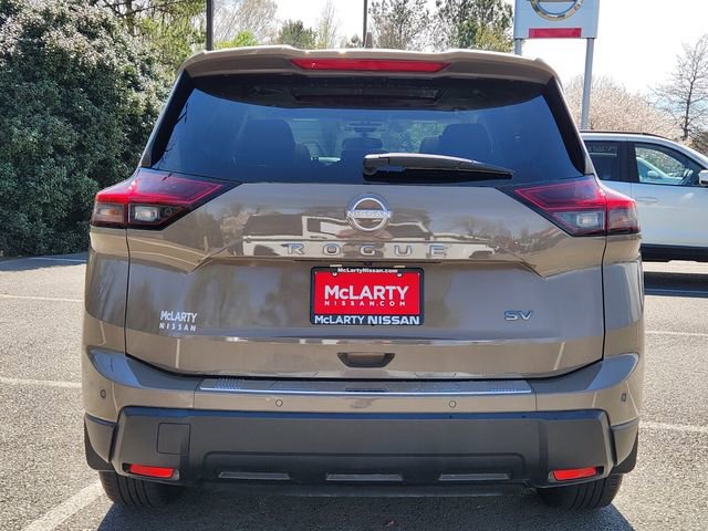 Certified 2024 Nissan Rogue SV w/ SV Premium Package FWD image 4