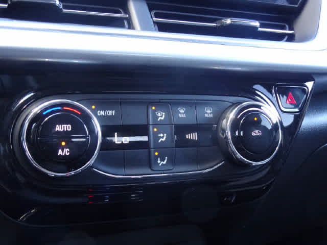 Used 2024 Chevrolet Trax LT FWD image 26
