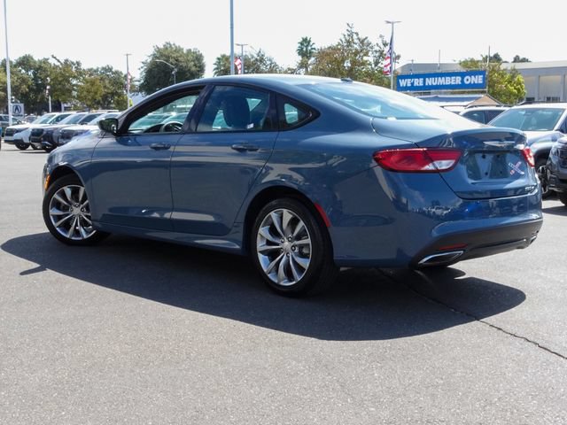 Used 2015 Chrysler 200 S FWD image 9