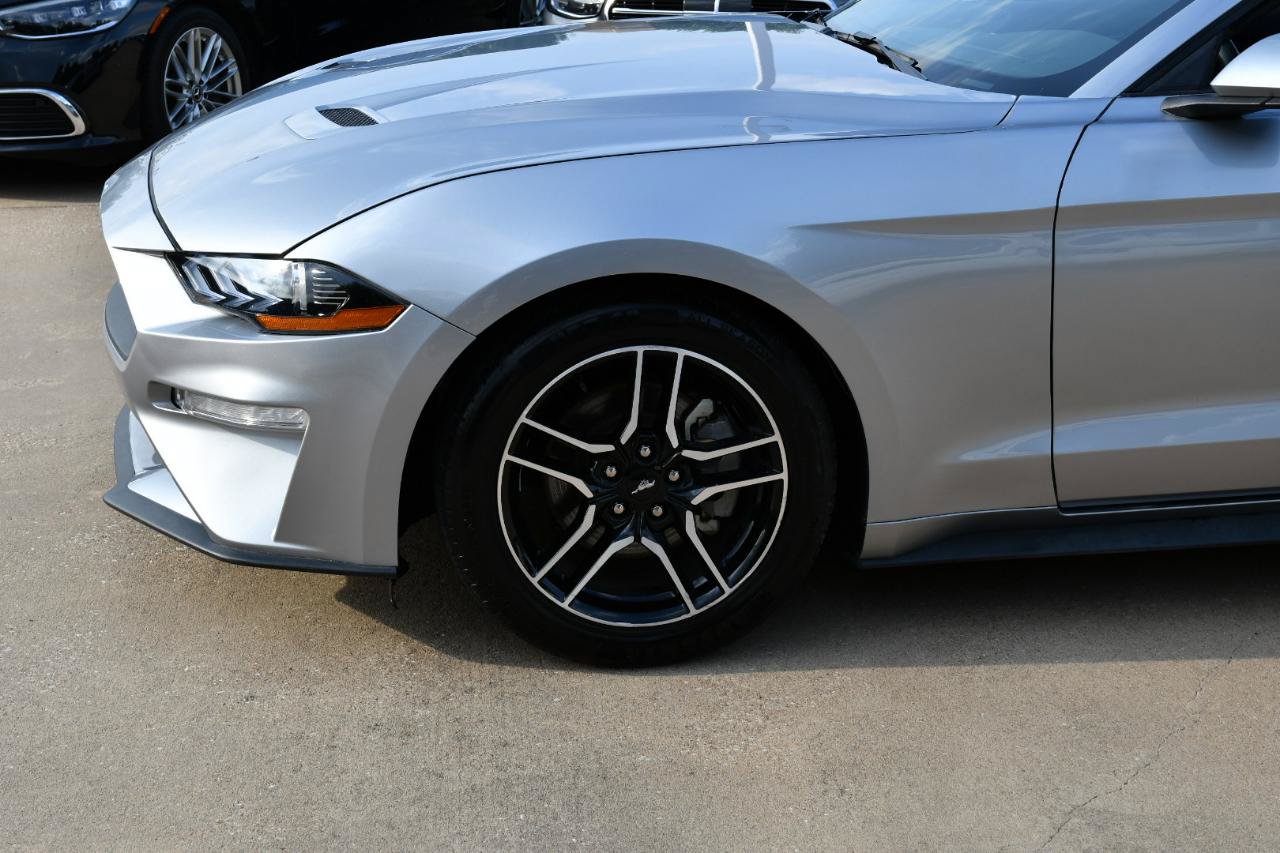 Used 2023 Ford Mustang Premium RWD image 4