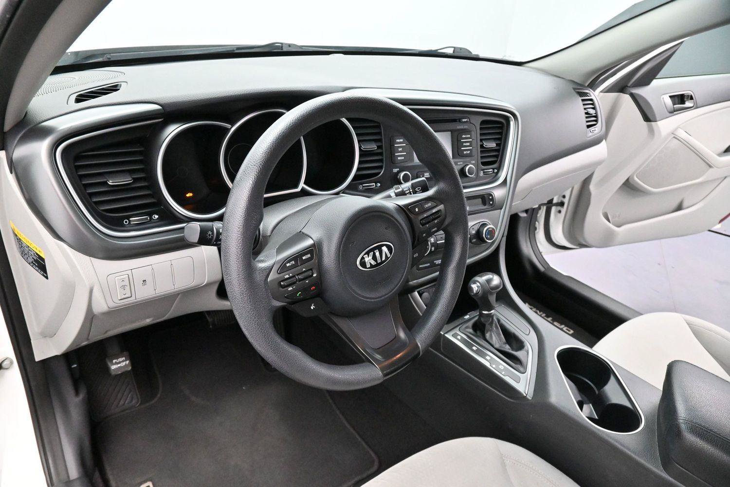 Used 2015 Kia Optima LX w/ LX Convenience Plus Package FWD image 16