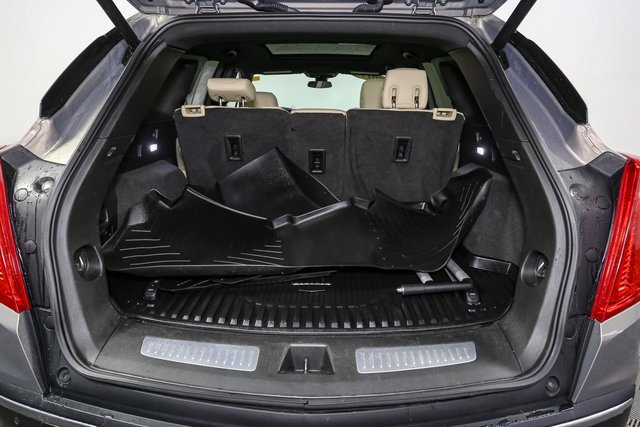 Used 2017 Cadillac XT5 Luxury w/ Driver Awareness Package image 10