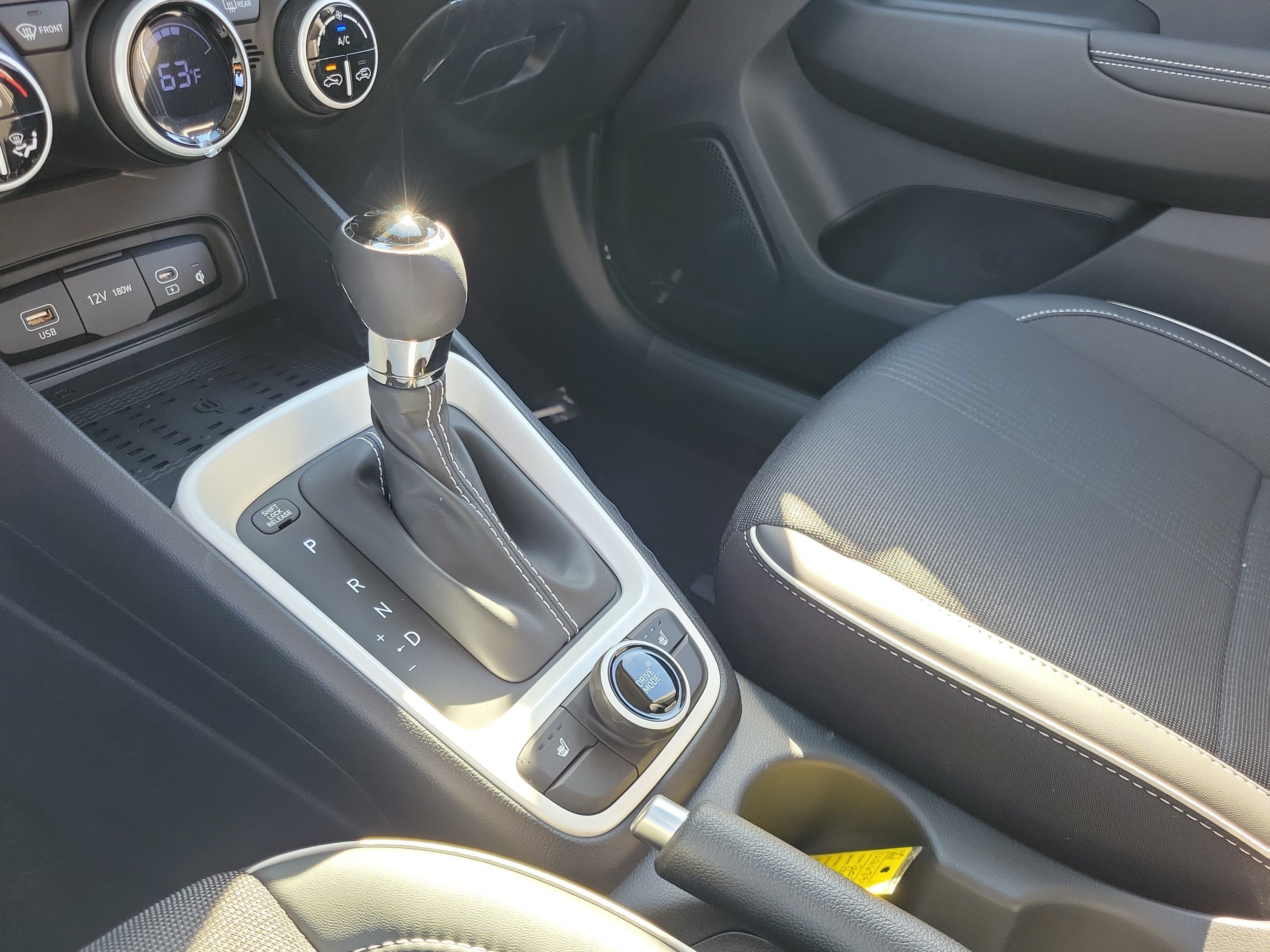 New 2026 Hyundai Venue SEL FWD image 29