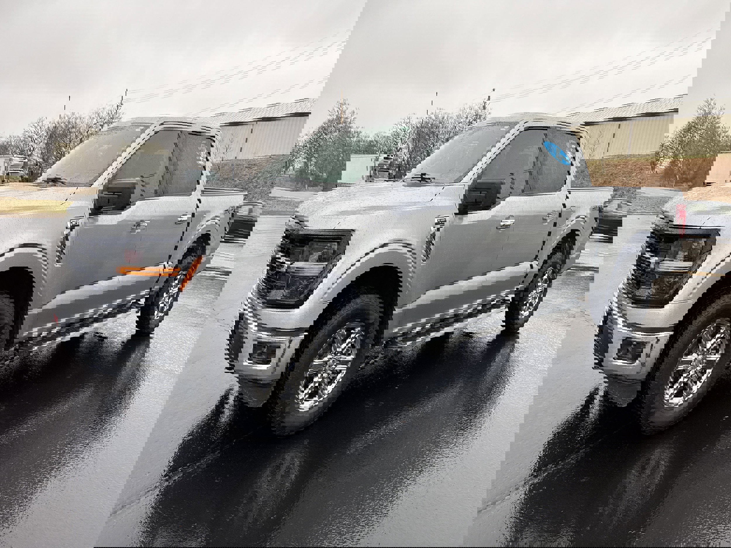 Used 2025 Ford F150 XLT w/ Equipment Group 301A Standard image 3