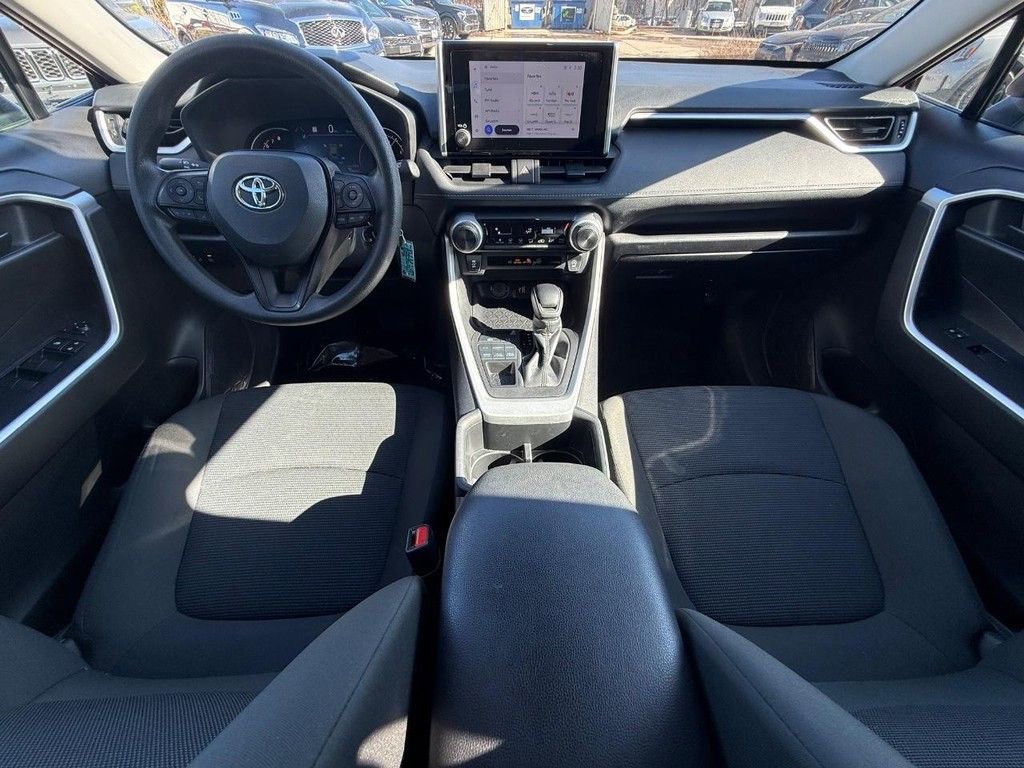Used 2024 Toyota RAV4 LE image 13