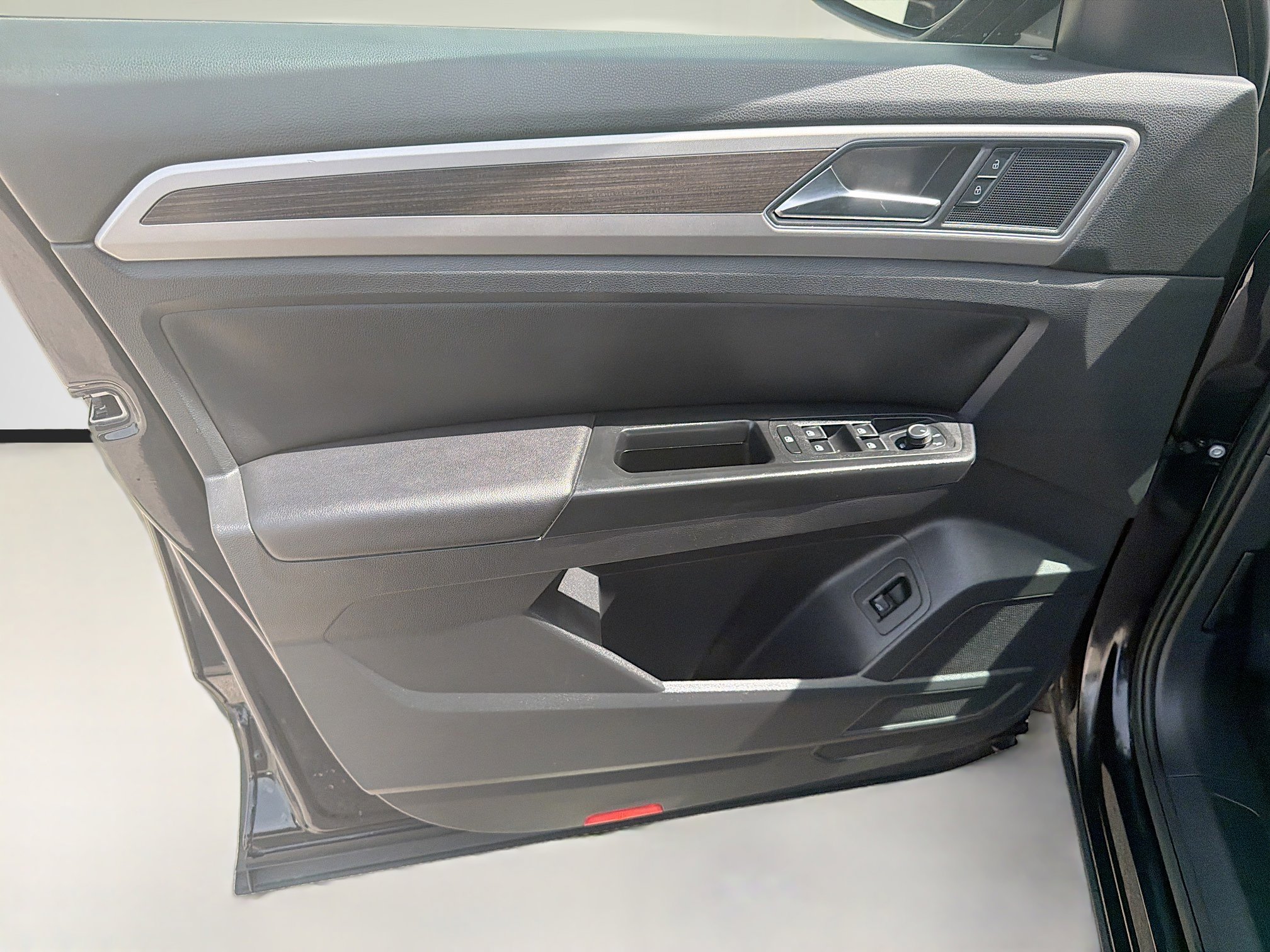 Used 2019 Volkswagen Atlas SE image 17