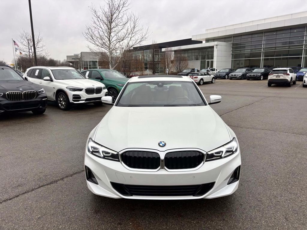 Used 2025 BMW 330i xDrive Sedan w/ Premium Package image 2