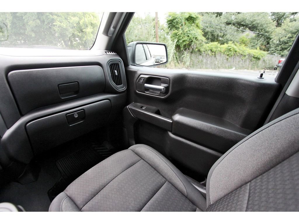 Used 2024 Chevrolet Silverado 1500 Custom AWD/4WD image 10