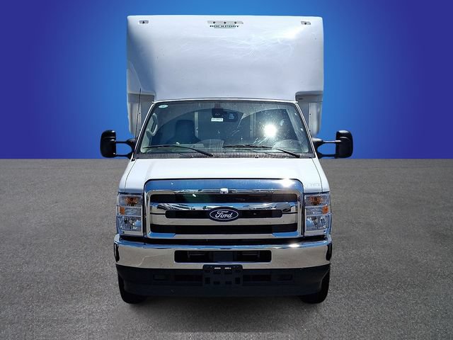 New 2027 Ford E-450 and Econoline 450 Super Duty w/ Power Equipment Group RWD image 2