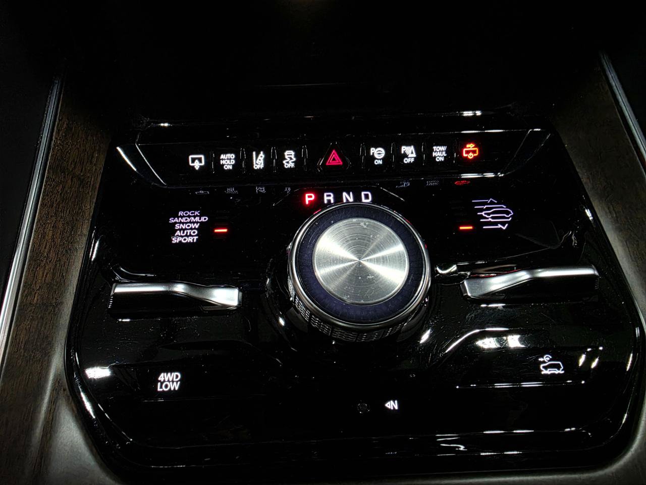 Used 2022 Jeep Grand Wagoneer Series I AWD/4WD image 46