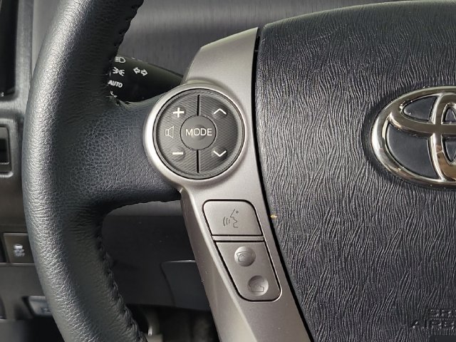 Used 2015 Toyota Prius V Four FWD image 24