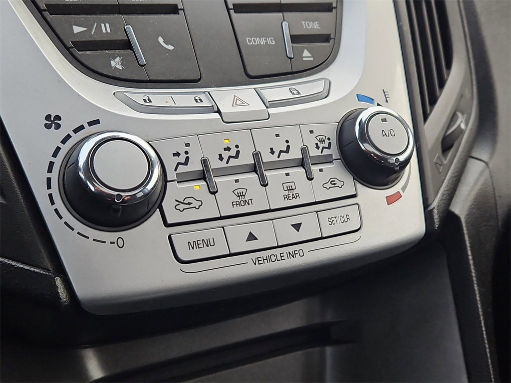 Used 2015 Chevrolet Equinox LT w/ Driver Convenience Package image 17