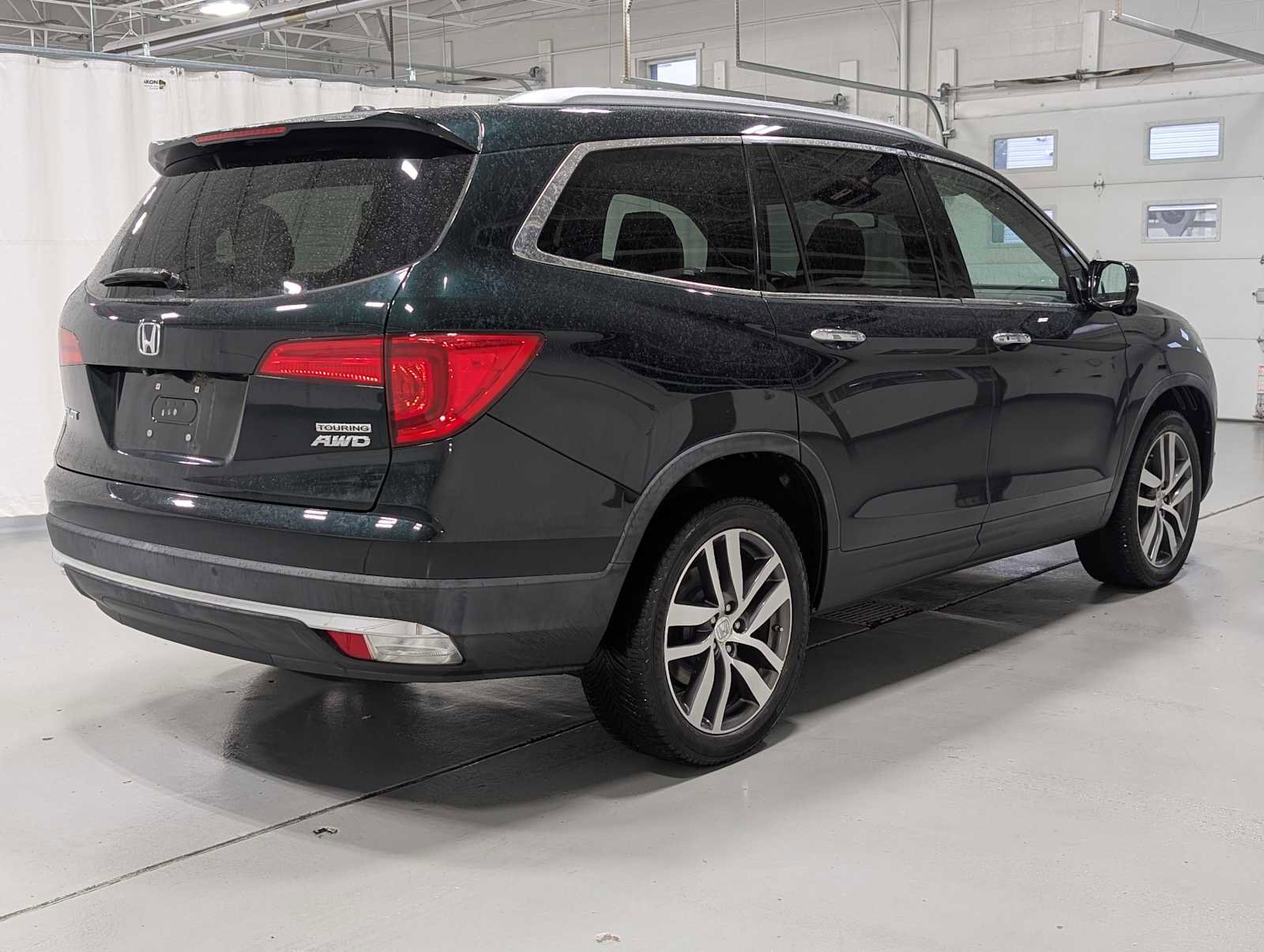 Used 2016 Honda Pilot Touring image 7