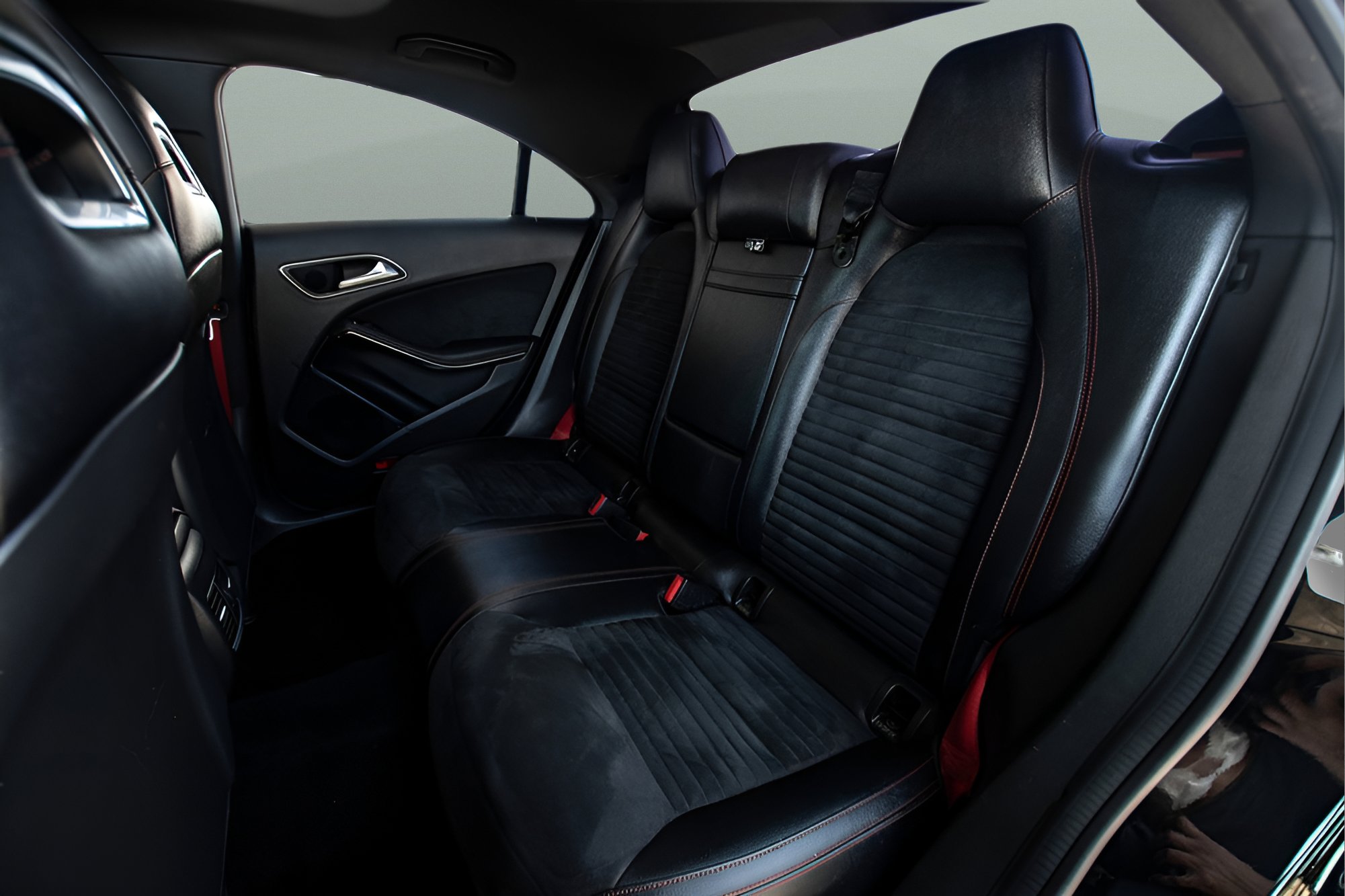 Used 2017 Mercedes-Benz CLA 250 image 16