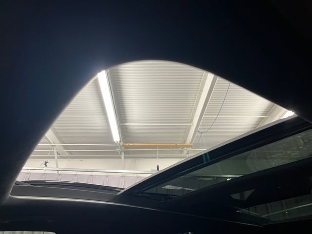 Certified 2024 Kia Sorento SX Prestige w/ Olive Brown Leather Package AWD/4WD image 13