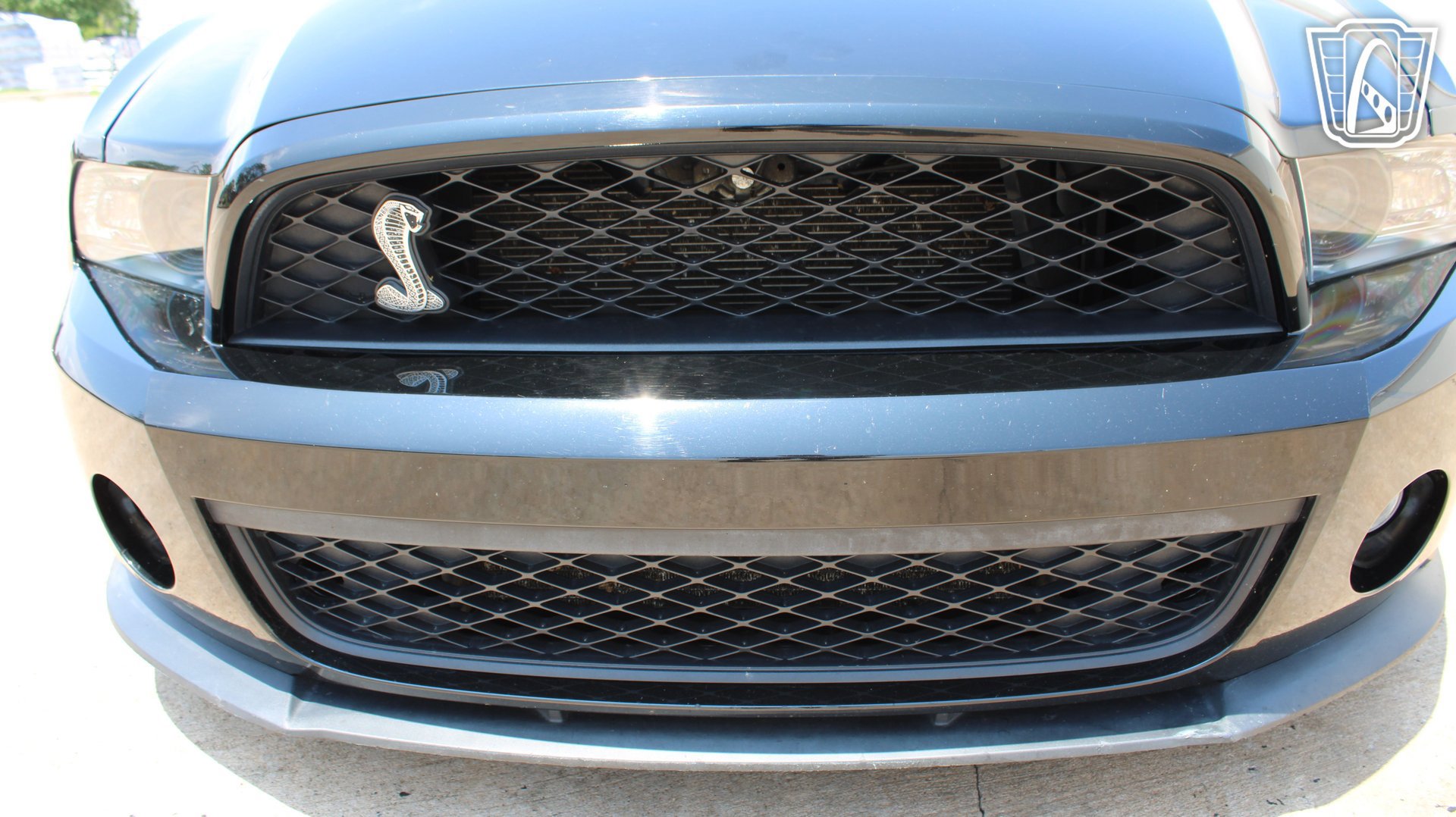Used 2012 Ford Mustang Shelby GT500 w/ SVT Performance Pkg RWD image 3