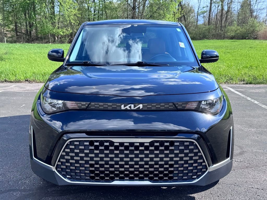 Used 2024 Kia Soul EX w/ Option Group 015 FWD image 3