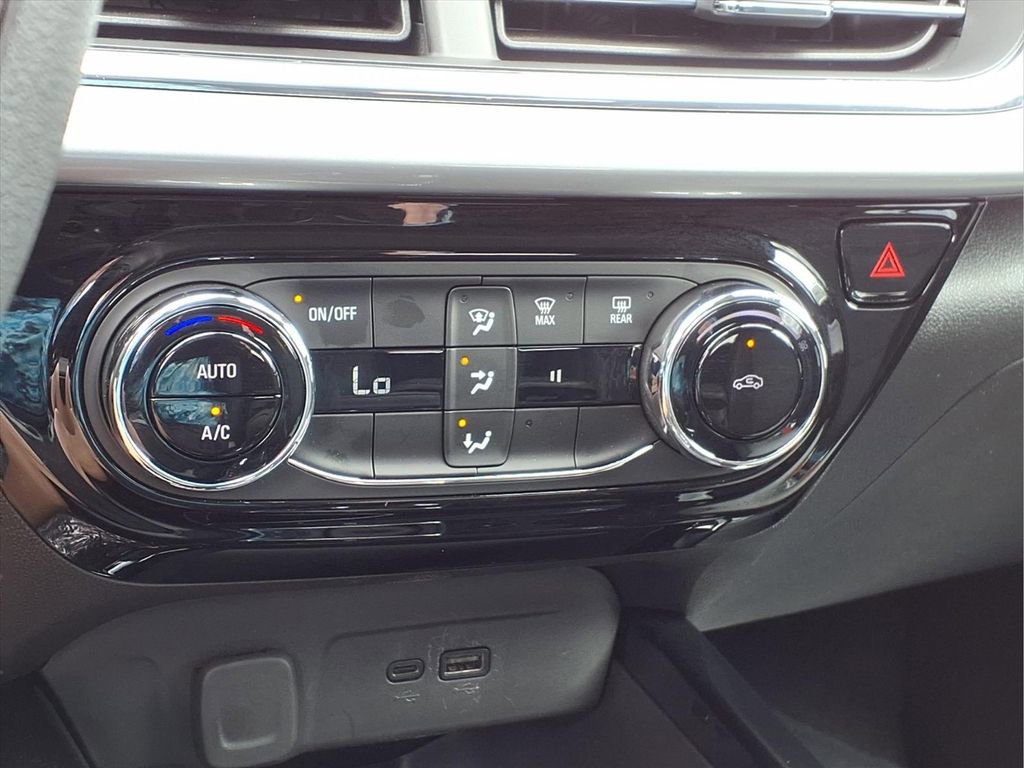 Used 2026 Chevrolet Trax LT image 13