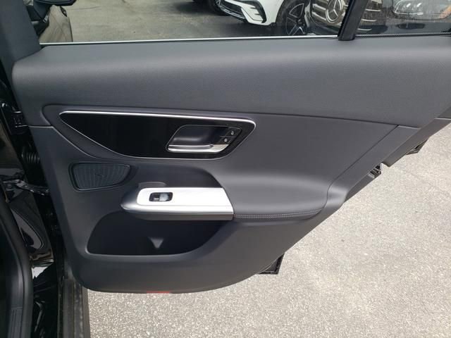 New 2025 Mercedes-Benz GLC 300 4MATIC image 15