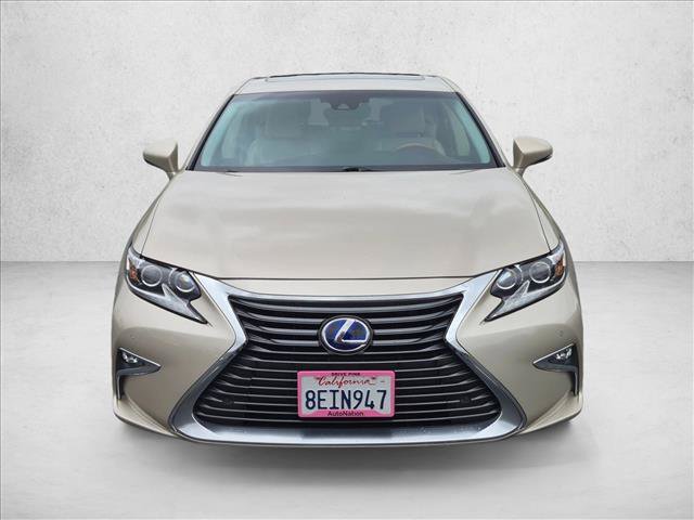 Used 2018 Lexus ES 300h w/ Navigation Package FWD video 2