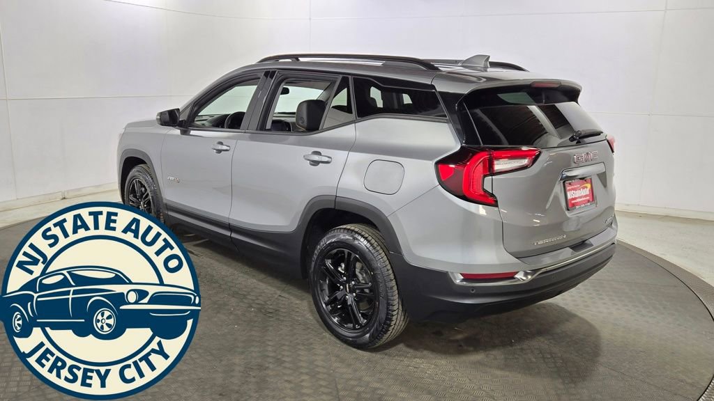 Used 2023 GMC Terrain AT4 image 5
