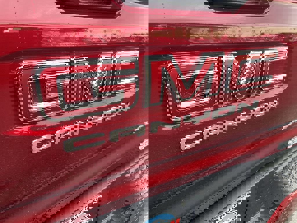 New 2026 GMC Canyon Elevation w/ Convenience Package image 32