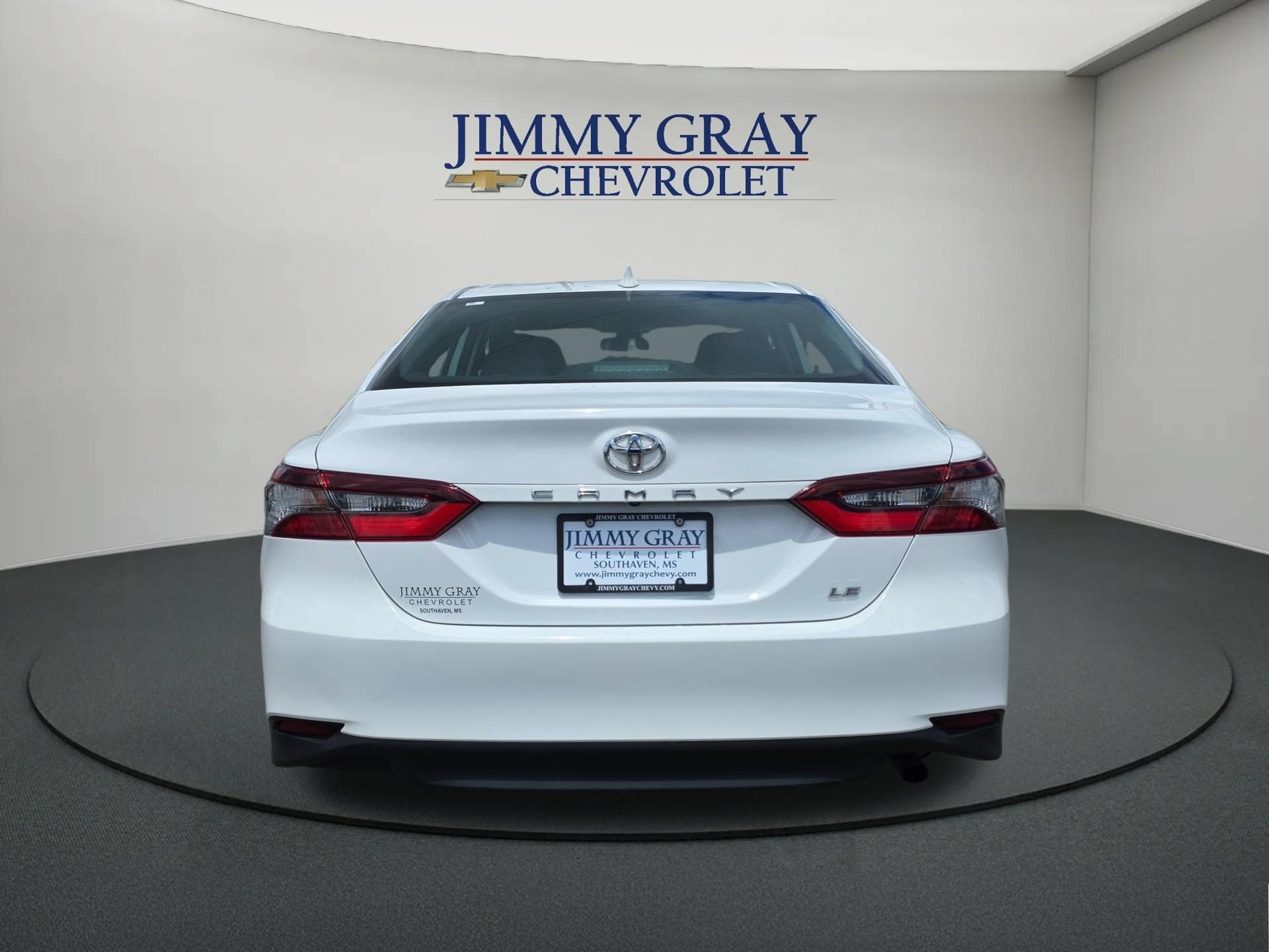 Used 2024 Toyota Camry LE FWD image 4