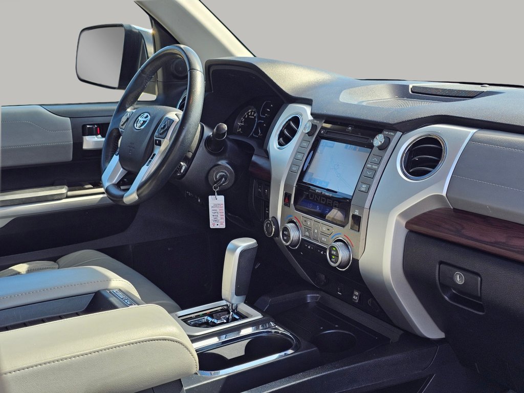Used 2019 Toyota Tundra Limited w/ Limited Premium Package AWD/4WD image 27