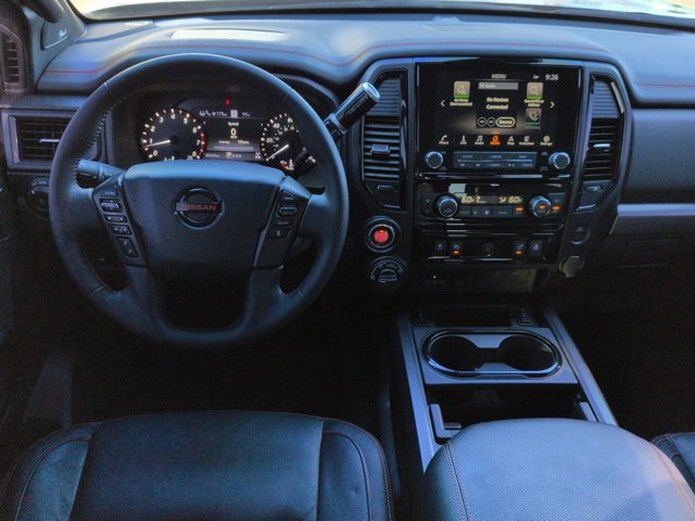Used 2021 Nissan Titan PRO-4X w/ Pro-4x Convenience Package image 17