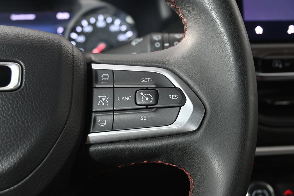 Used 2024 Jeep Compass Trailhawk AWD/4WD image 35