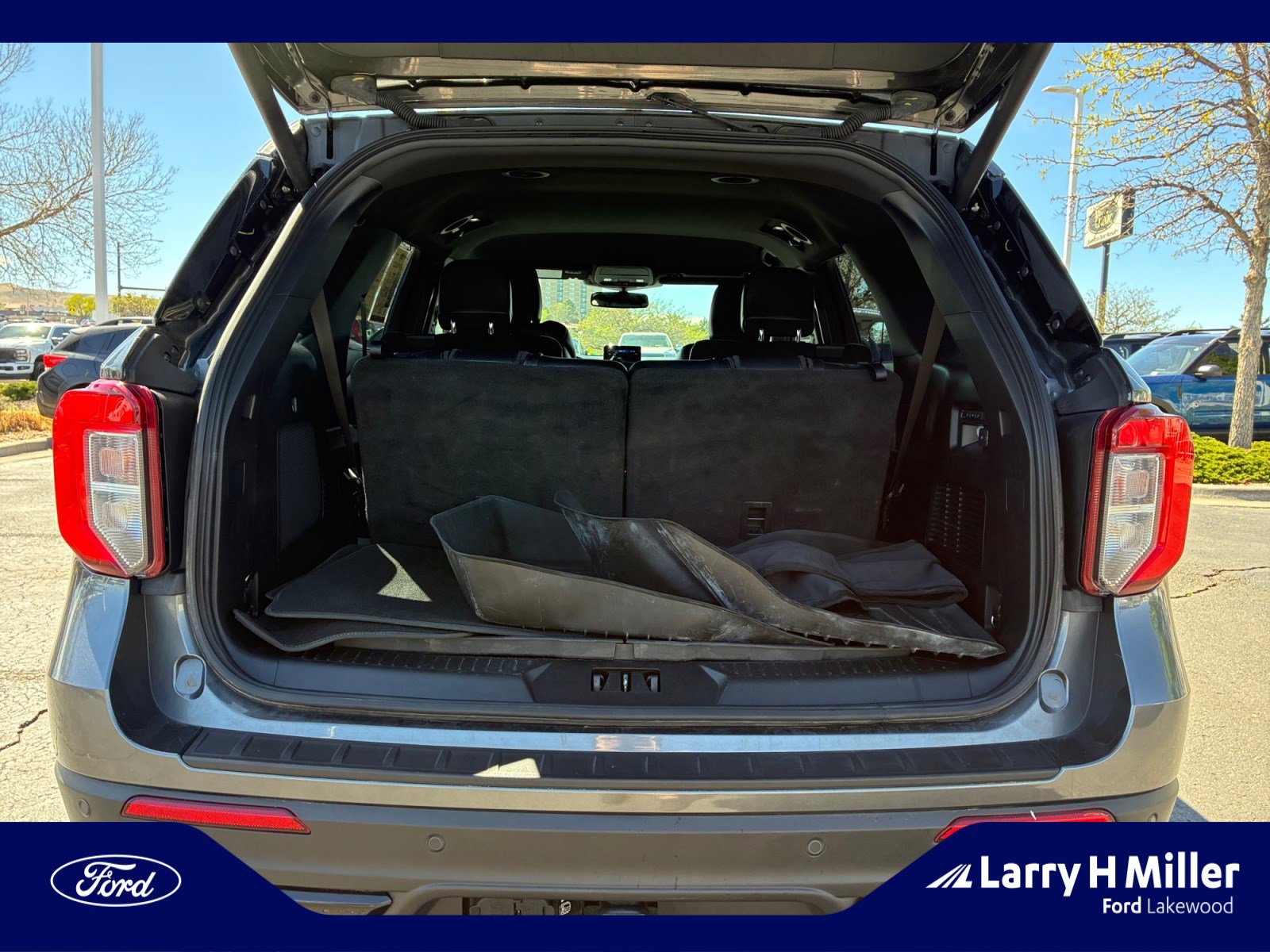 Used 2020 Ford Explorer ST w/ Premium Technology Package AWD/4WD image 33
